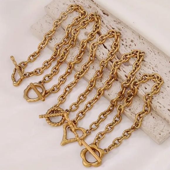Elegant Gold Chain Bracelet - Picture 1 of 10